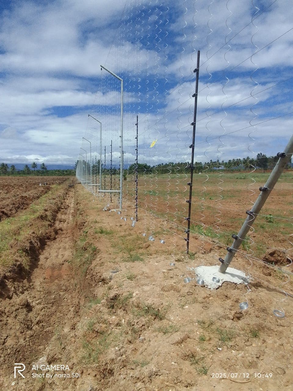 Sri Velmurugan Solar - Completed Hanging Solar Fencing Project 4